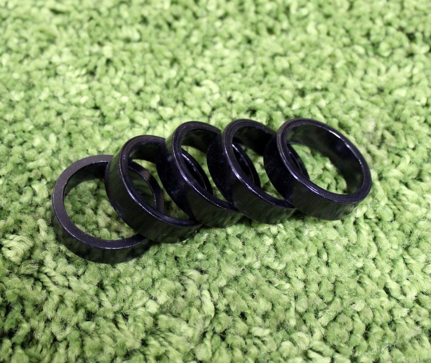 Alu Spacer 5er Set schwarz á 10mm